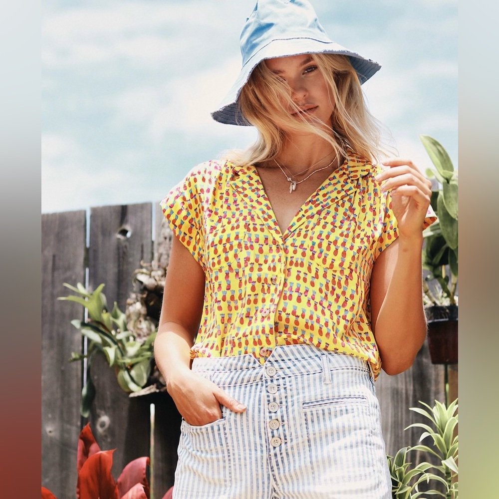 Maeve picnic button down